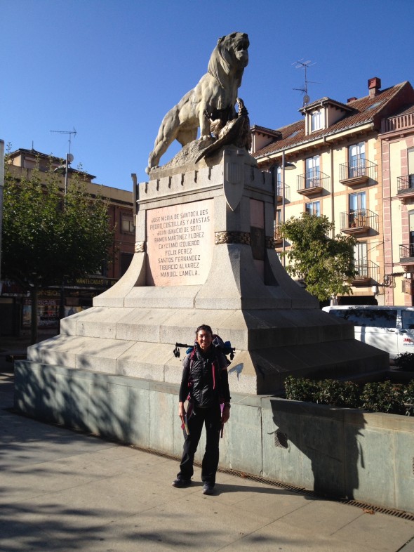I liked this handsome lion monument that was put up in Plaza Santocildes in memory of the siege of Astorga during the Peninsular War.